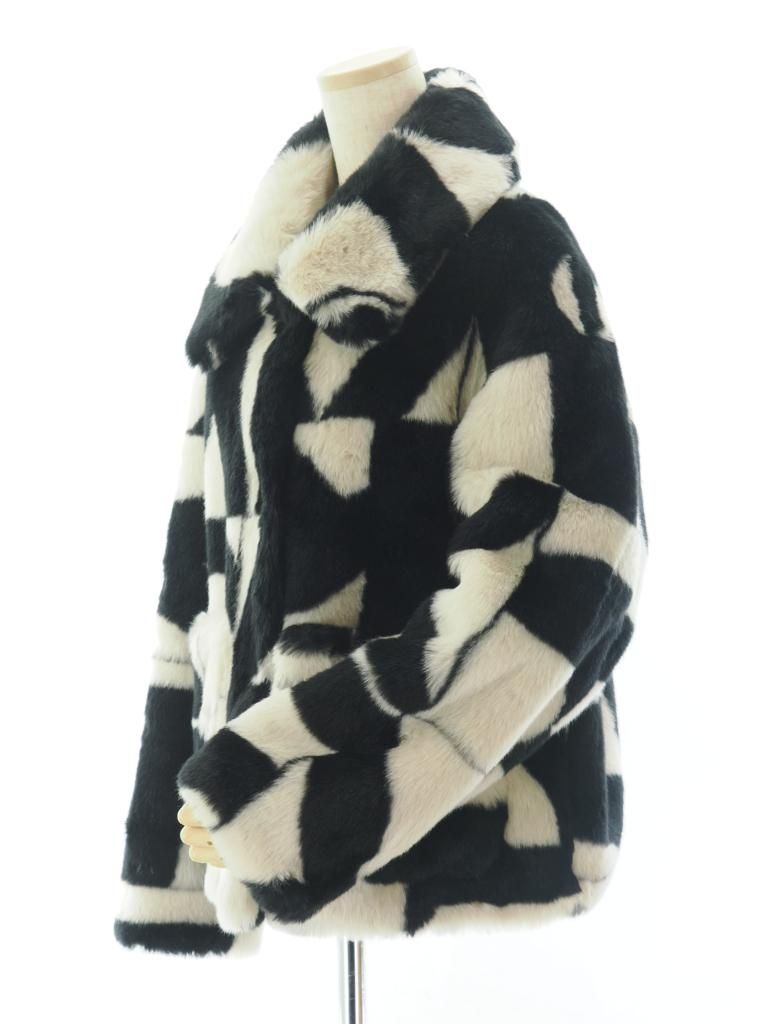 Jakke ジャッキー - Traci Coat - Monochrome Tile - M Size