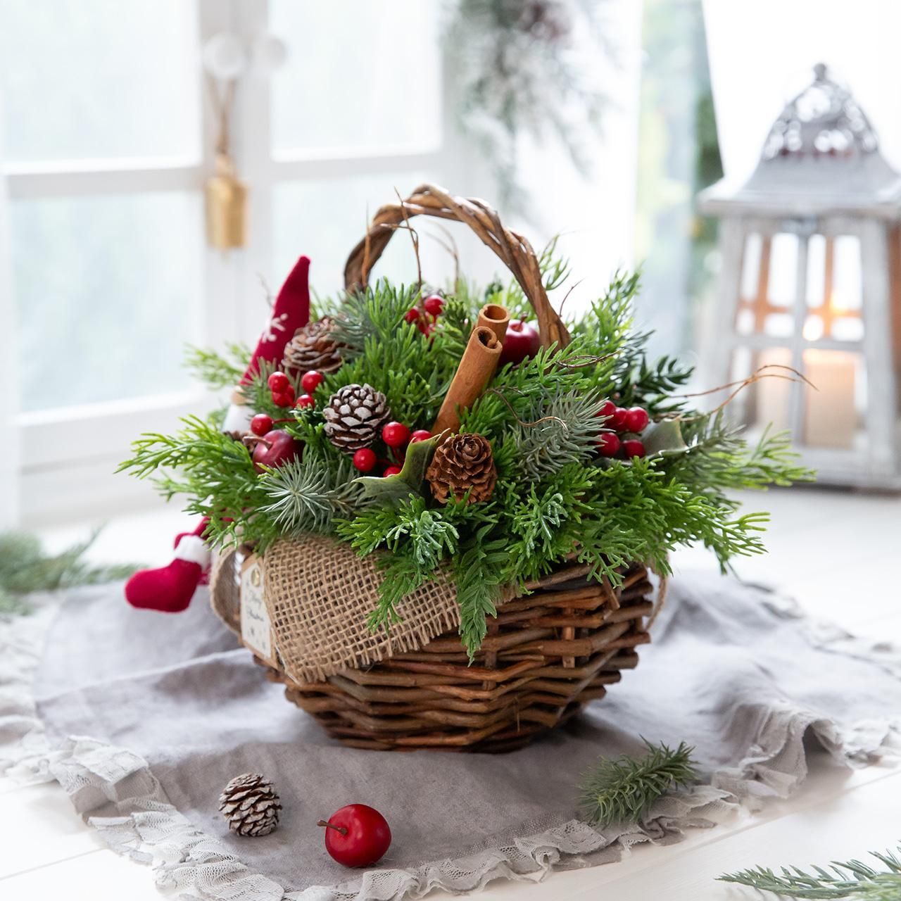 Xmas Basket | クリスマスアレンジメント - La Rosee（ラ・ロセ