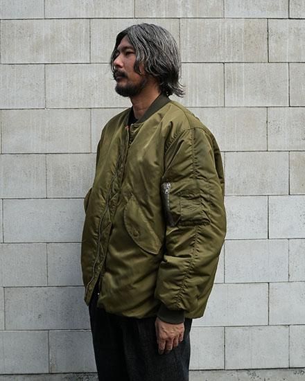 MID MA-1 FAKIE STANCE