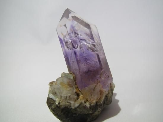 ナミビアクリスタル ブランドバーグ母岩付き☆dream-stone ナミビアクリスタル ブランドバーグ母岩付き☆dream-stone