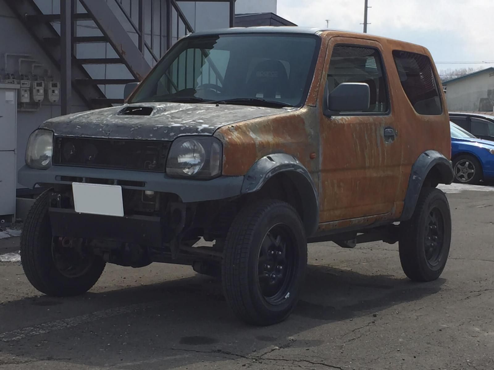 スズキ ジムニーをイーグルブルーグレーに塗ってから塗装を剥離 刷毛 ハケ ローラーで車をdiyで全塗装しよう スズキ ジムニーをイーグルブルーグレーに塗ってから塗装を剥離 刷毛 ハケ ローラーで車をdiyで全塗装しよう