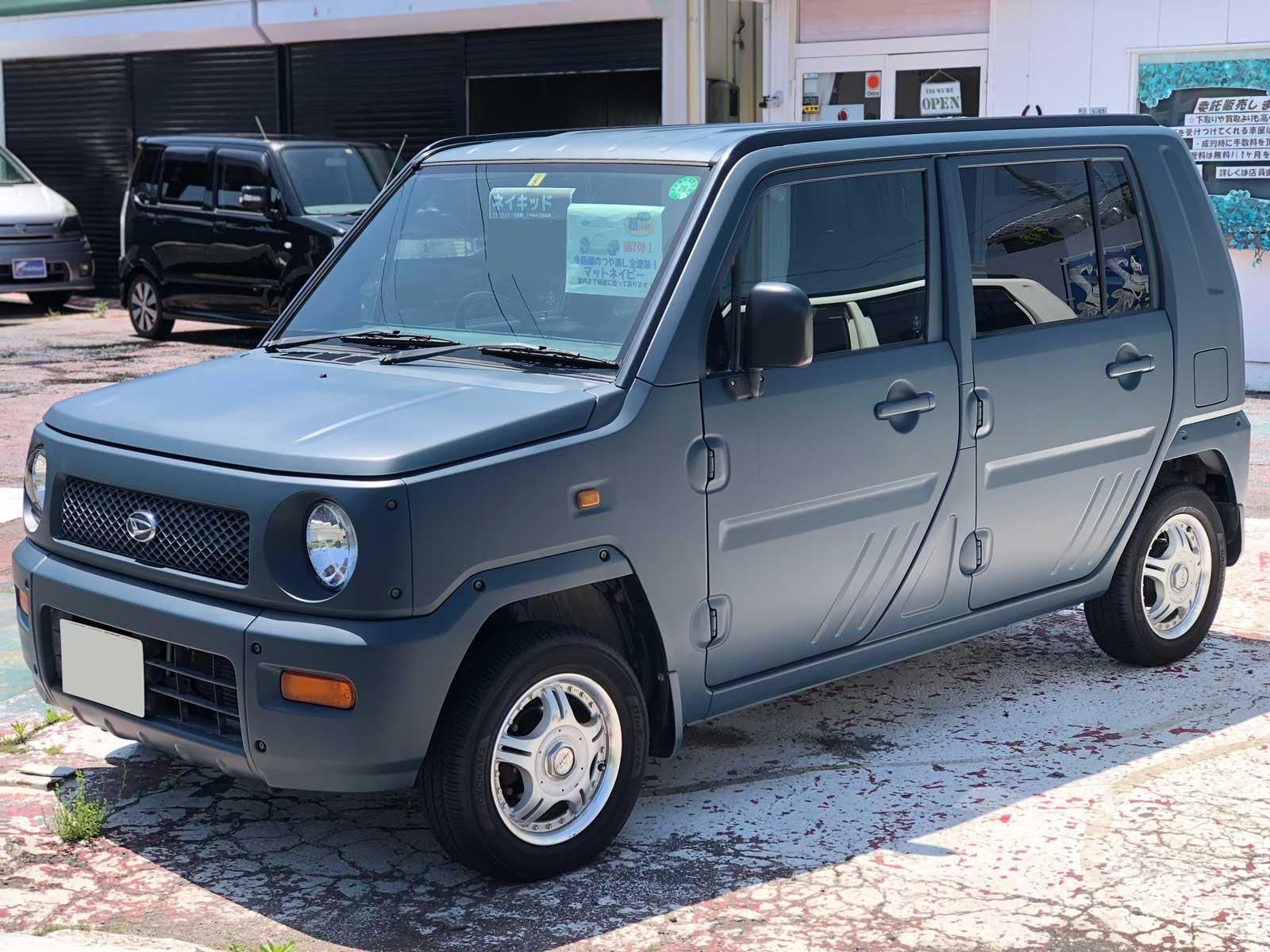 ダイハツ ネイキッドをレインブーツネイビーで刷毛塗り全塗装！ - 刷毛