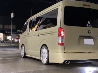 トヨタ ハイエースをローデシアブラウンで全塗装！