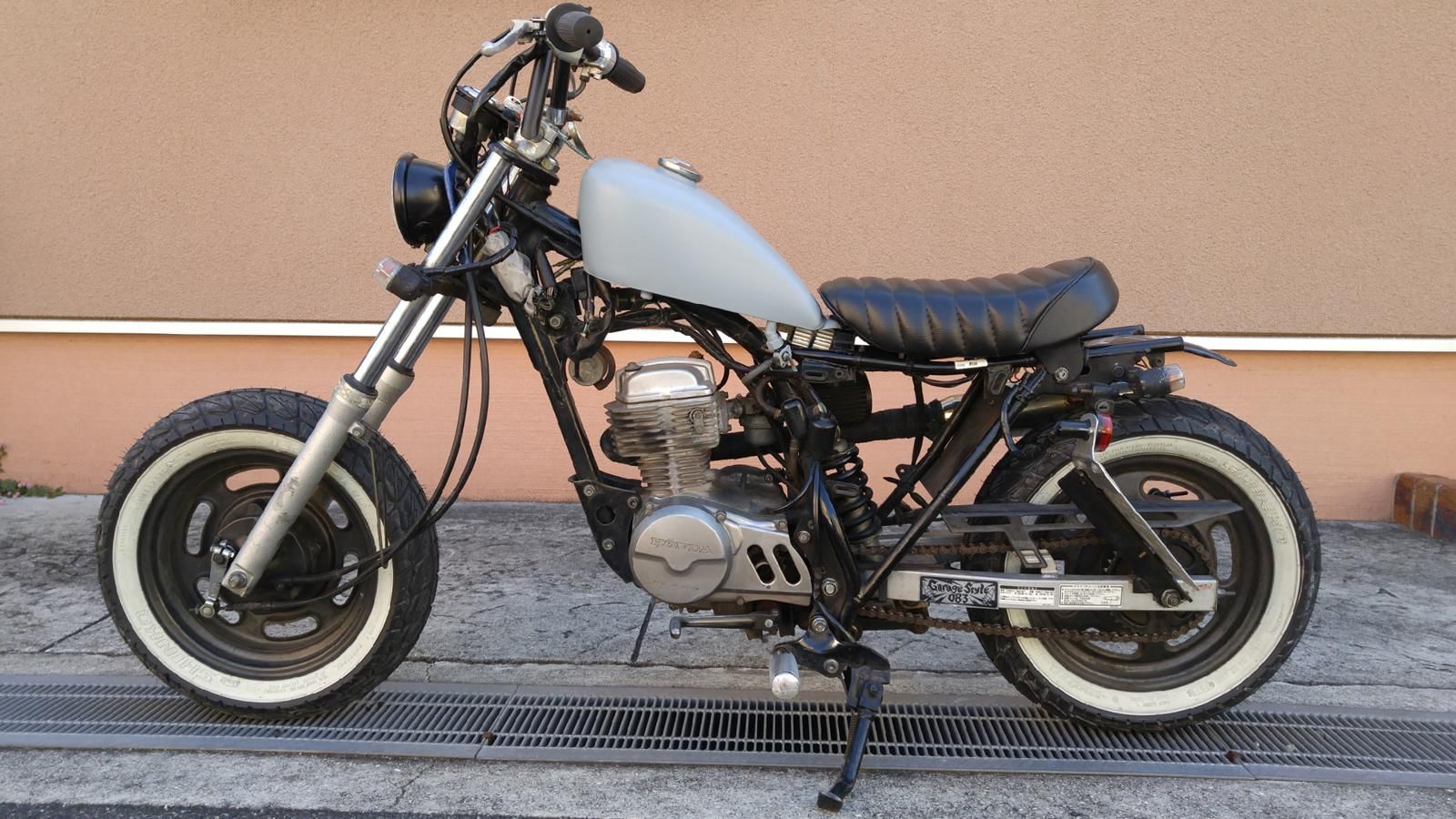 ホンダ エイプを世田谷ベースカラーで刷毛塗り全塗装 刷毛 ハケ ローラーで車をdiyで全塗装しよう ホンダ エイプを世田谷ベースカラーで刷毛塗り全塗装 刷毛 ハケ ローラーで車をdiyで全塗装しよう