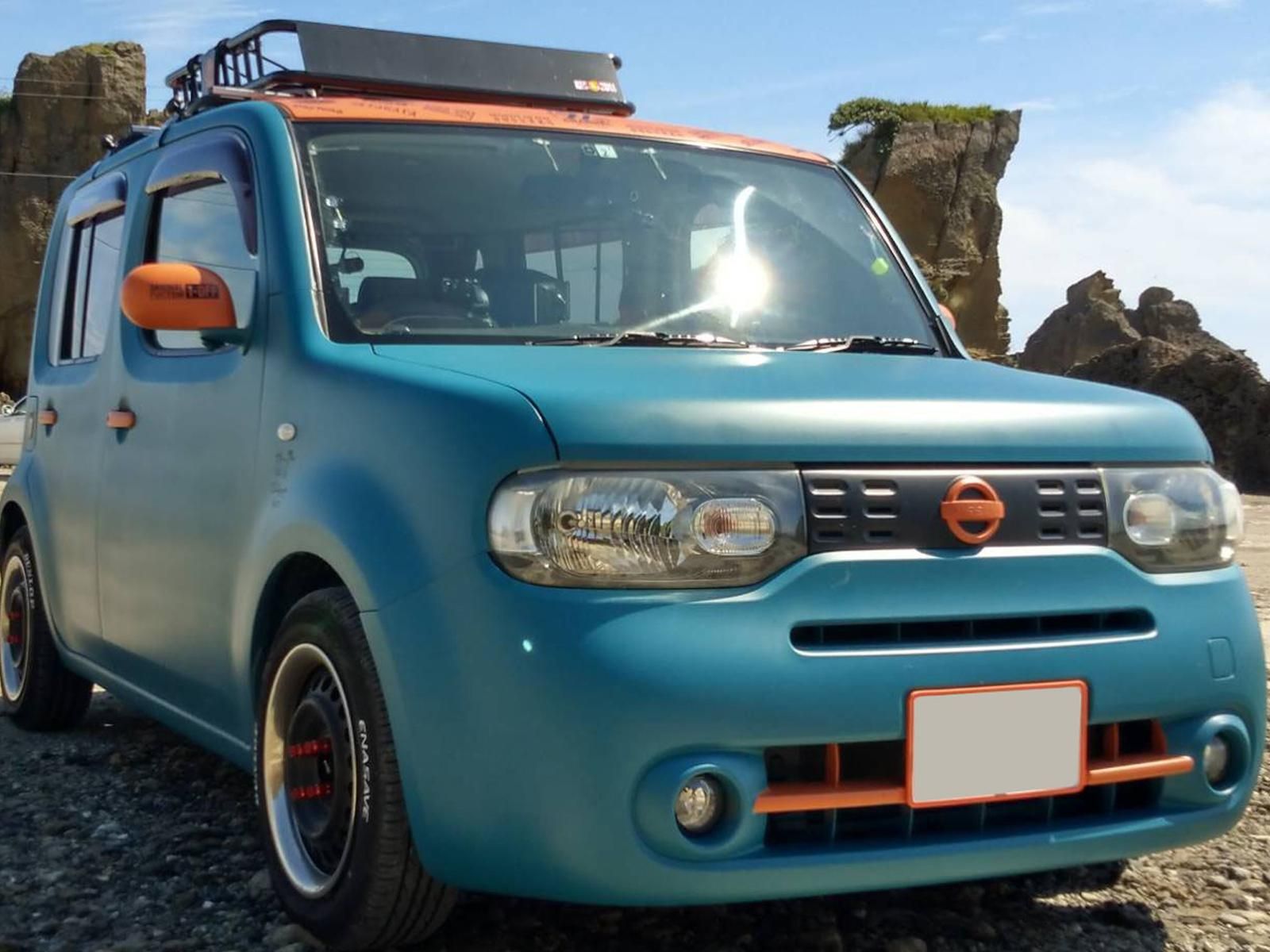 日産 キューブをカスタムカラー 日本の伝統色 納戸色(DIC N-885 日産 キューブをカスタムカラー 日本の伝統色 納戸色(DIC N-885