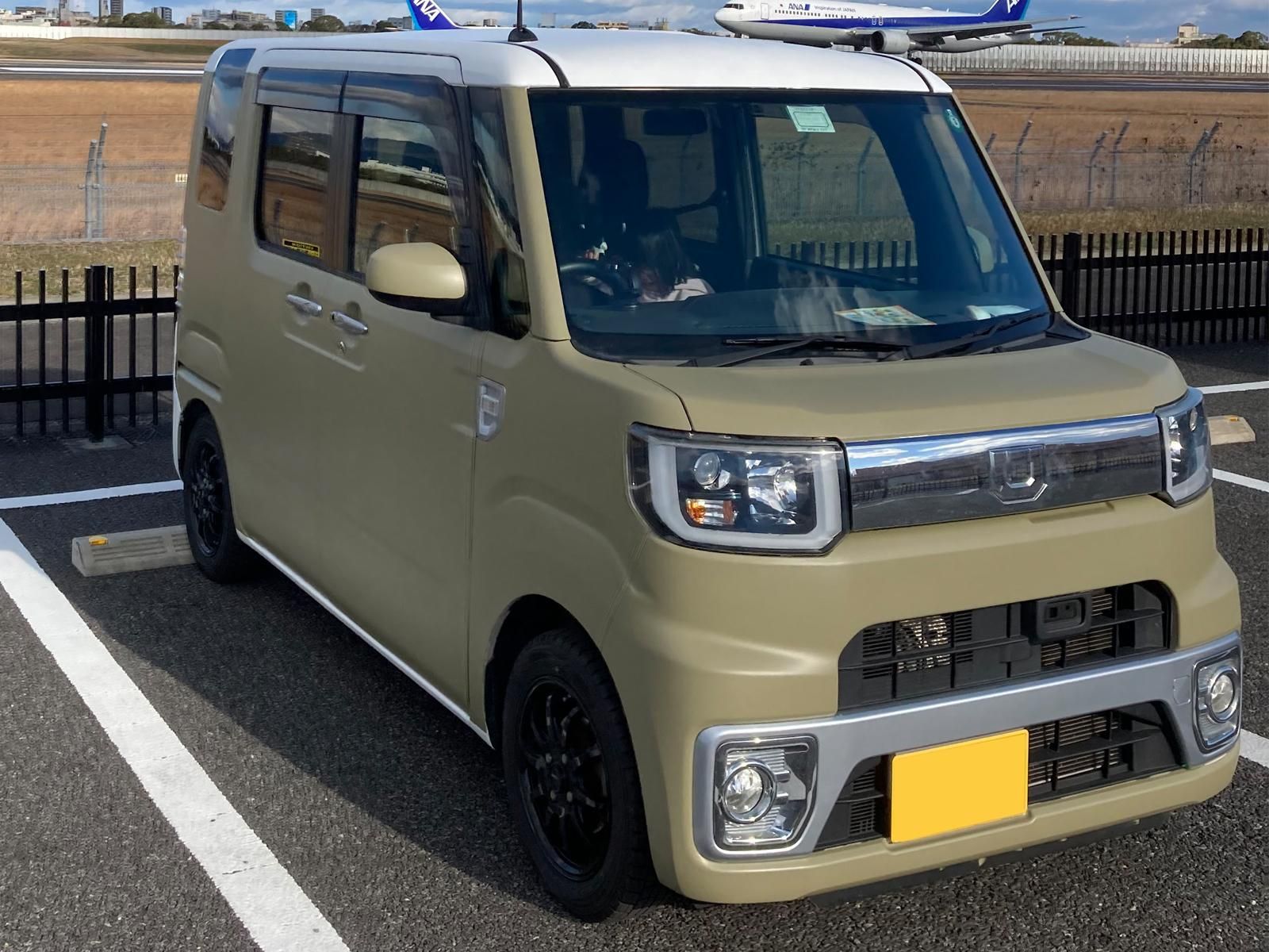 ダイハツ ウェイクをローデシアブラウンで刷毛塗り全塗装 刷毛 ハケ ローラーで車をdiyで全塗装しよう