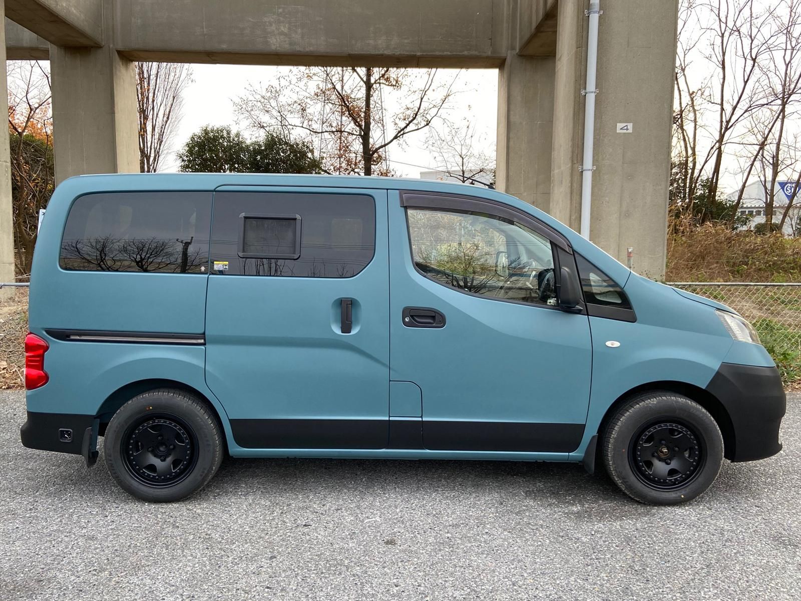 日産 NV200バネットをKURAYAオールドブルーシーで全塗装！ - 刷毛（ハケ）・ローラーで車をDIYで全塗装しよう！