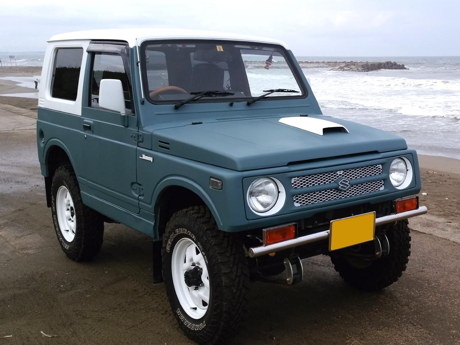 なむけやむページ スズキ ジムニーJA11をKURAYAオールドブルーシーで全塗装
