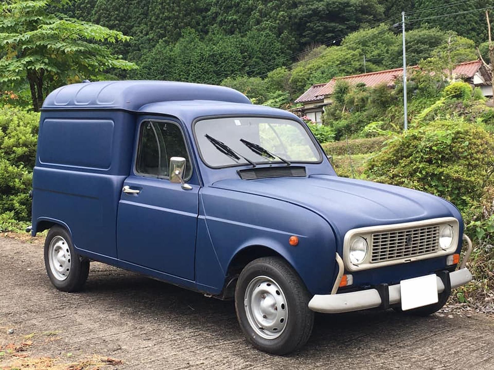 ルノーキャトル ルノー キャトルフルゴネットをキャトルネイビーで刷毛塗り全塗装