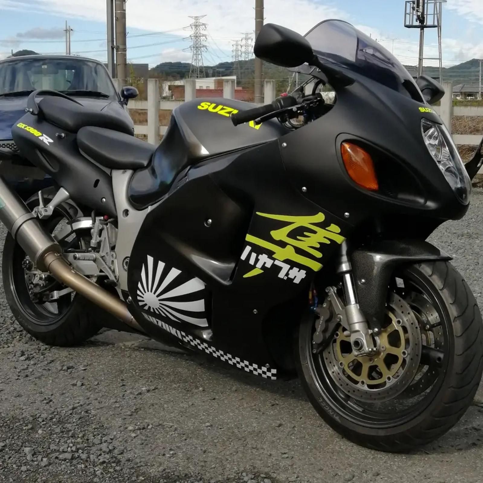 スズキ GSX1300Rをマットブラックで全塗装！ - 刷毛（ハケ