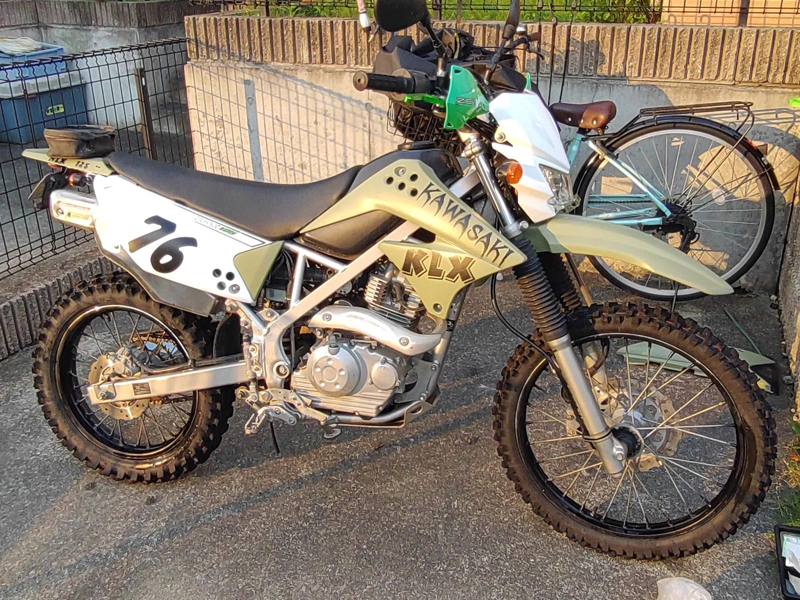 KLX125Dトラッカー125外装セットホワイト