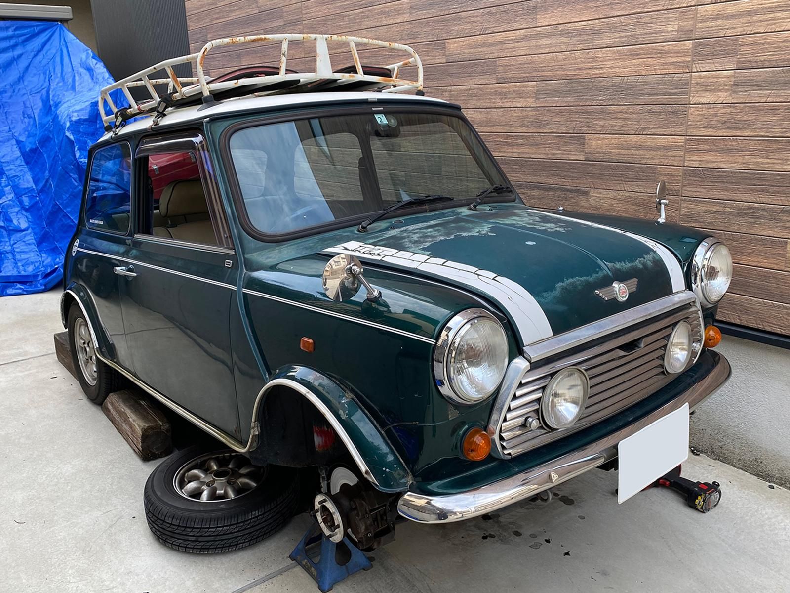 ローバーミニをオリーブドラブで全塗装！ - 刷毛（ハケ）・ローラーで