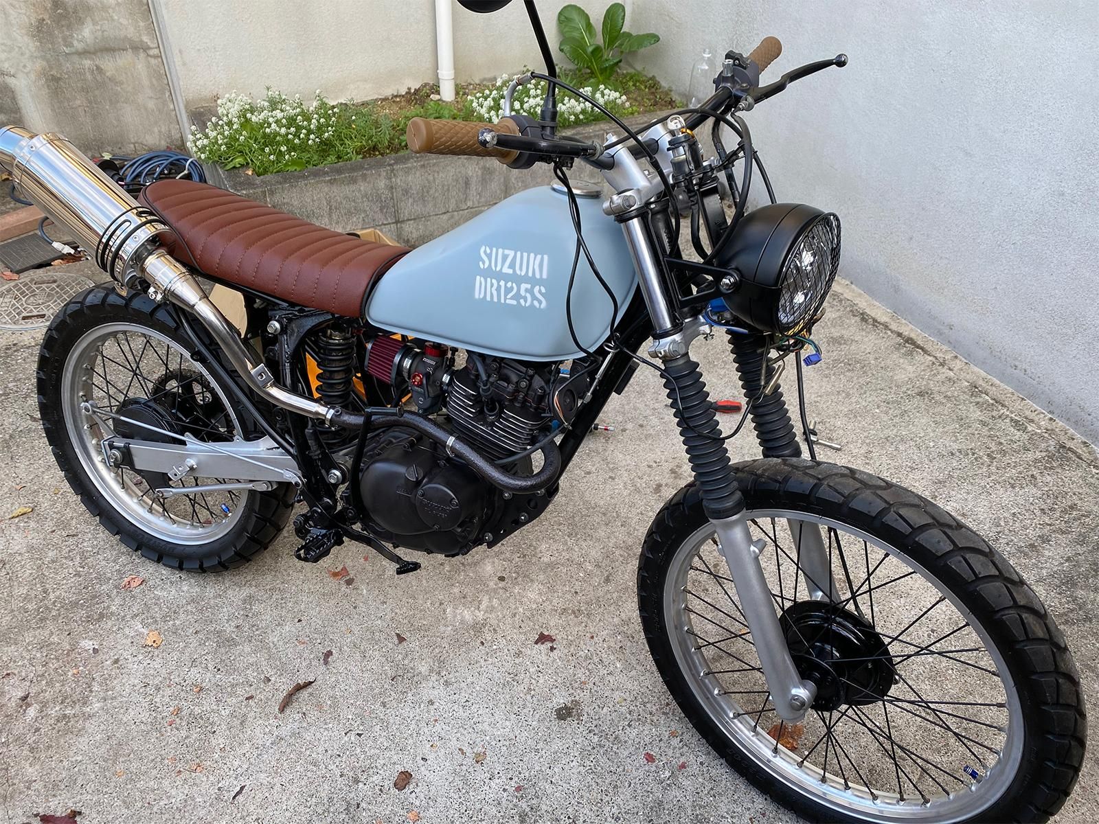 40年前のDR125SをレストアでDIY全塗装した事例 マットブルーに