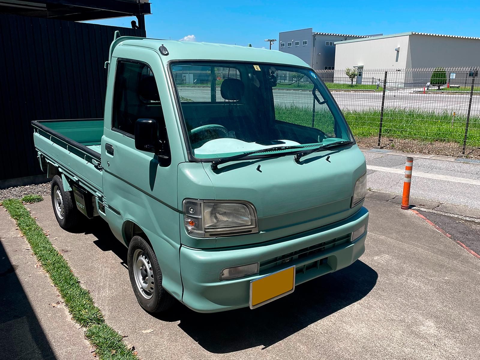 人気の軽トラ ハイゼットトラックを自分で塗り替えた事例(ミント