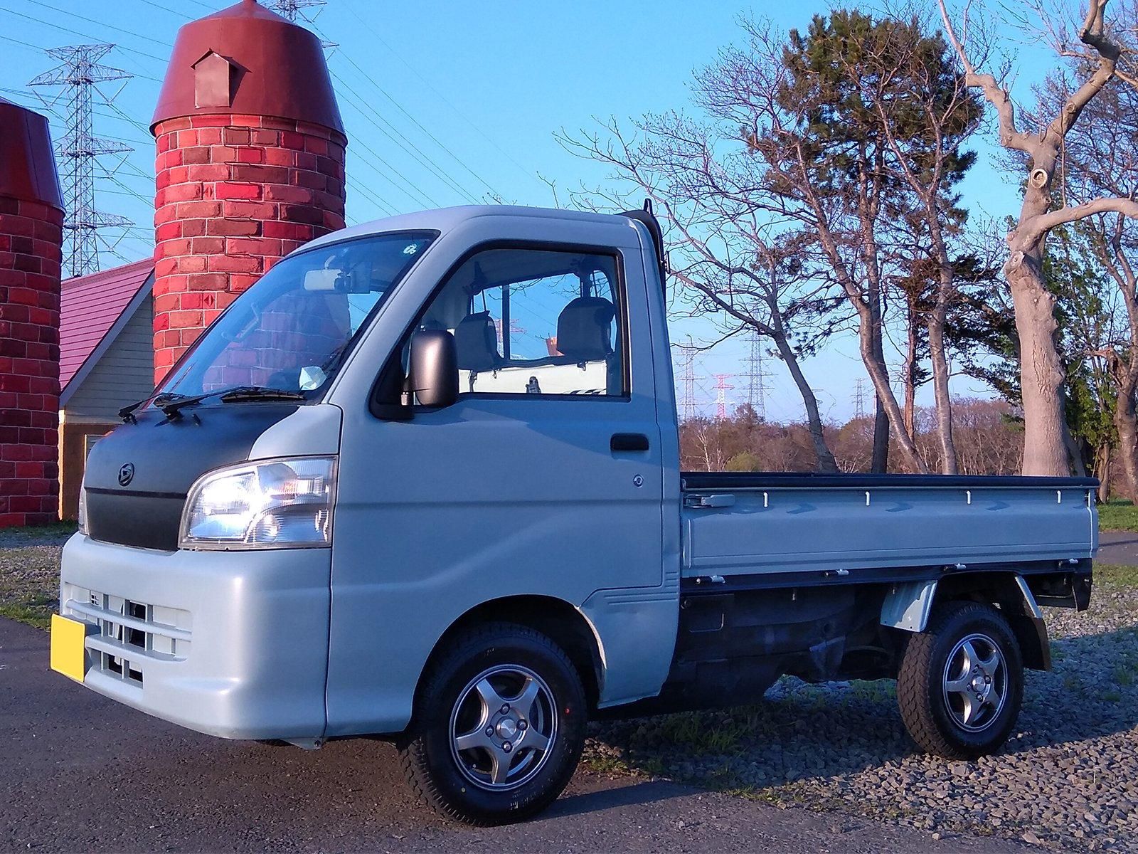 白いハイゼットトラックジャンボを自分で全塗装してかっこいい軽トラに