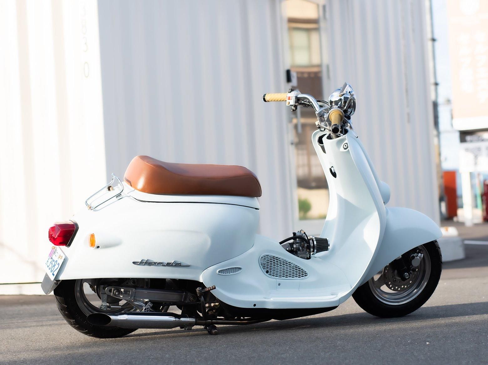 ホンダ ジョルカブをカスタムカラー 65-80Bで刷毛塗全塗装