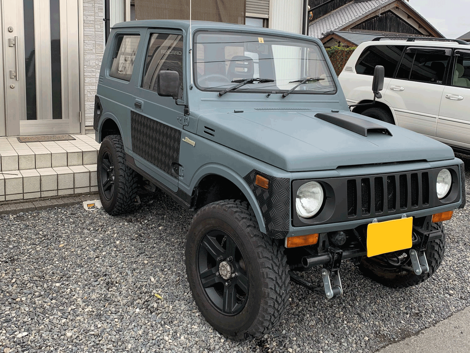 イーグルブルーグレー 刷毛 ハケ ローラーで車をdiyで全塗装しよう