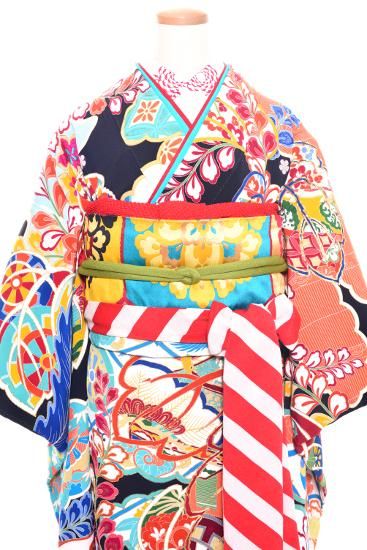 アンティーク振袖　花嫁衣装　婚礼　刺繍　成人式　本振袖　黒引袖　五つ紋　鳳凰 正統派古典 赤/黒 絞り風/毬柄 人気 はんなり 可愛い 高級振袖