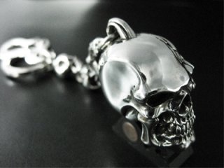 【TRANSCORE】 Cracked Skull Keyholder