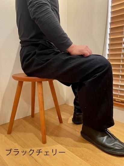 木製円形スツール 4本脚 光沢仕上げ アンティーク木製円形スツール 4本脚 - メルカリ