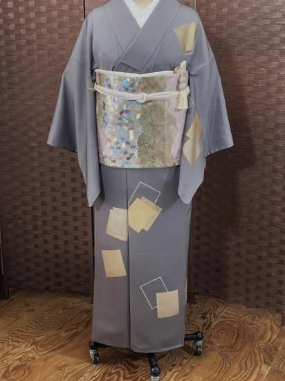 初秋の色合い 上品で渋い紫色 絞りにお洒落刺繍 正絹高級付下げ 新品