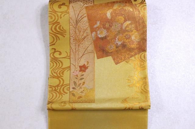 名古屋帯 美品 秀品 秋草 笹 刺繍 金彩 ベージュ 正絹 中古 新作