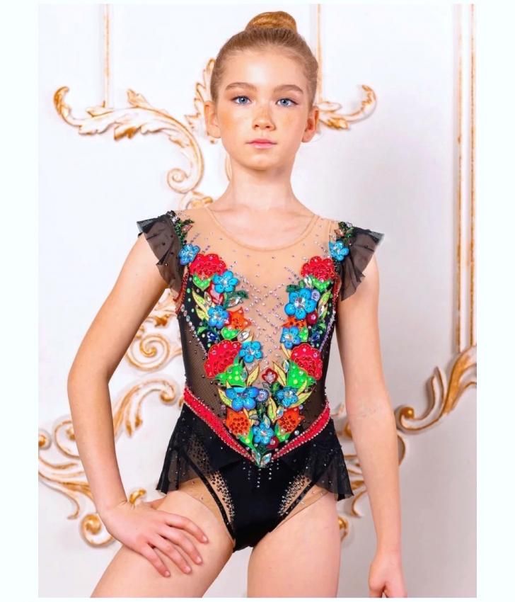新体操 輸入 手作りレオタード ロシア ジュニア選手権 スワロフスキー 芸術 アヴェリナ リボン ボール 手具 ソルダコワ リスク