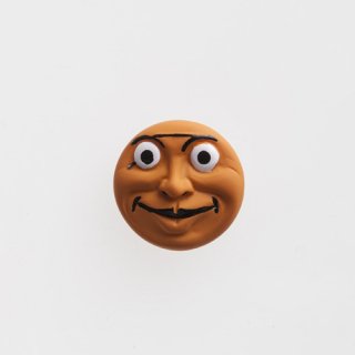 横尾忠則　アート立体バッジ「泣き笑い人生」：オレンジ