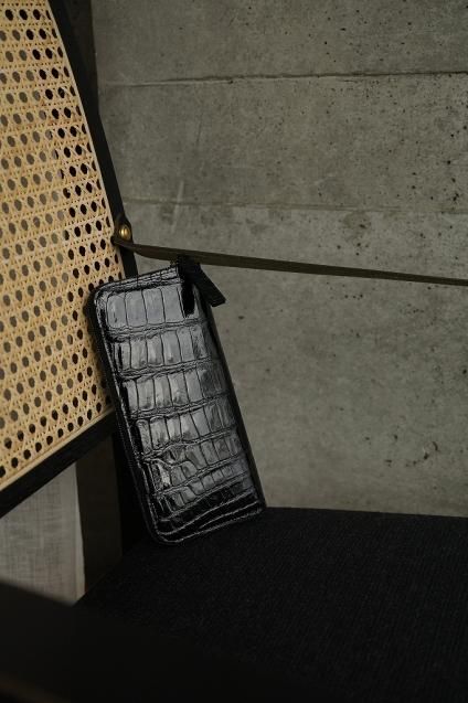 【期間限定販売】JUNYA WARASHINA(ジュンヤ ワラシナ) Wallet(ZIP) Lacina mini crocodile BLACK