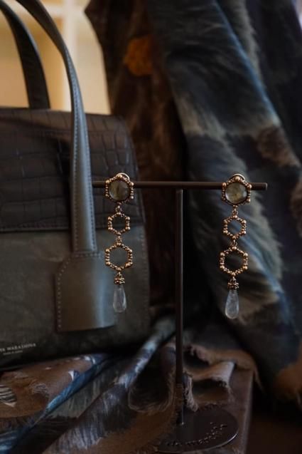 Honey Collection Long Earrings (イヤリング) OR1340 OTBR Labradorite