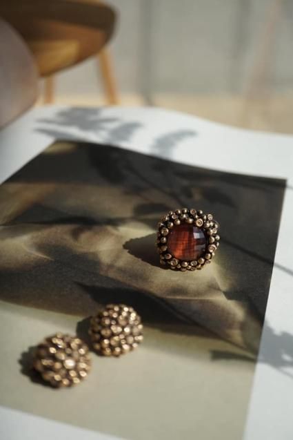 Diamond Ring (ダイヤモンドリング)[AN909 BZBR Bronze RedTigereye/Black mother of pearl/Crystal】Freesize