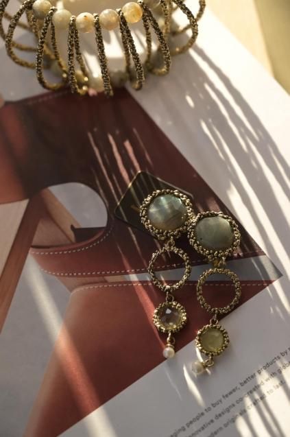 Contamination Model Earrings(イヤリング)OR1144 BZBR Labraodrite/Lemon/Pearl