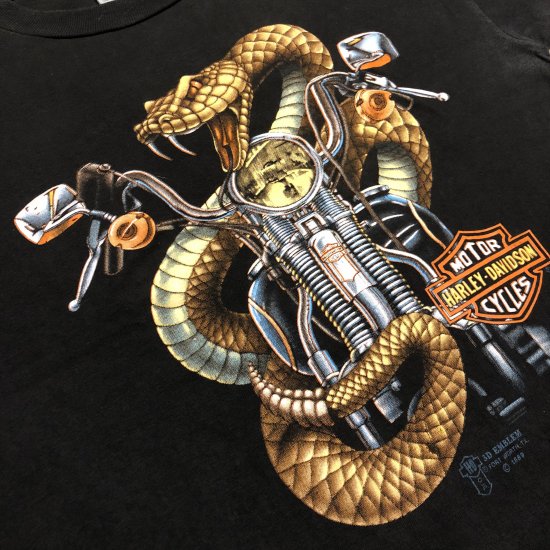VTG Harley Davidson 3D Emblem Tshirt