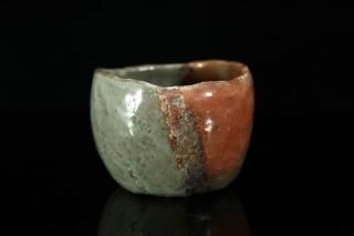 柳下季器（やなしたひでき）HIDEKI YANASHITA 徳利 伊賀 柳下 季器 | 工芸作家 | KOGEI STANDARD | 日本工芸のオンライン