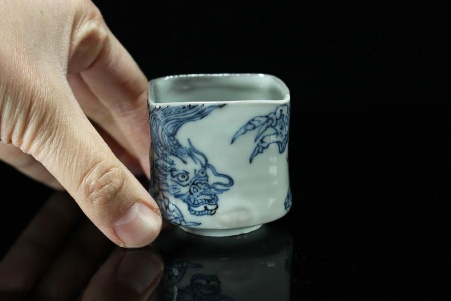 鈴木涼子 青花龍図盃 [ Seika Ryuzu Hai by Ryoko Suzuki 鈴木涼子 青花龍図盃 [ Seika Ryuzu Hai by Ryoko Suzuki