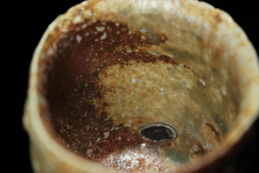 古谷和也 信楽窯変 ぐい呑 信楽窯変角ぐい呑（古谷和也）Shigaraki Sake Cup（Kazuya