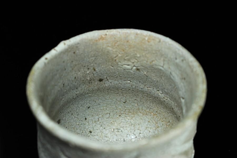 内村慎太郎 山瀬たちぐい呑 唐津焼 古唐津 酒盃 酒器 新品未使用 内村慎太郎 彫唐津ぐい呑 [ Hori-garatsu Guinomi by shintarou