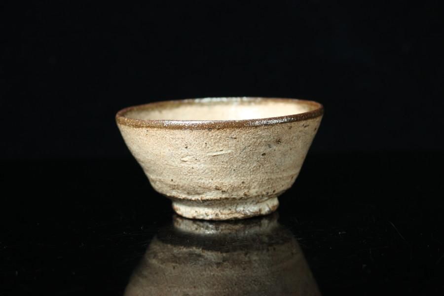 杉本玄覚貞光 粉引ぐい呑 [ Kohiki Guinomi by Sadamitsu