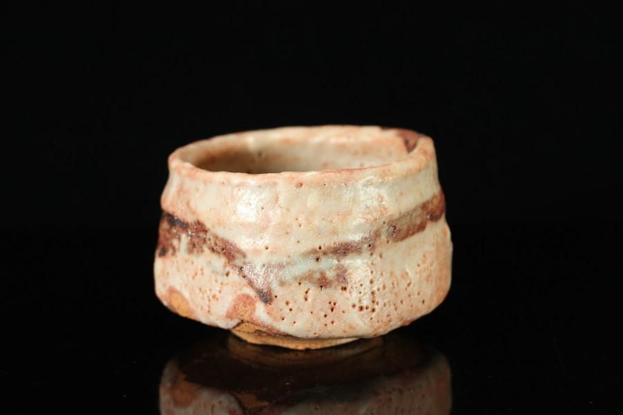 鈴木大弓 鼡志野ぐい呑 志野ぐい呑（鈴木大弓）Shino Sake Cup（Hiroyumi Suzuki
