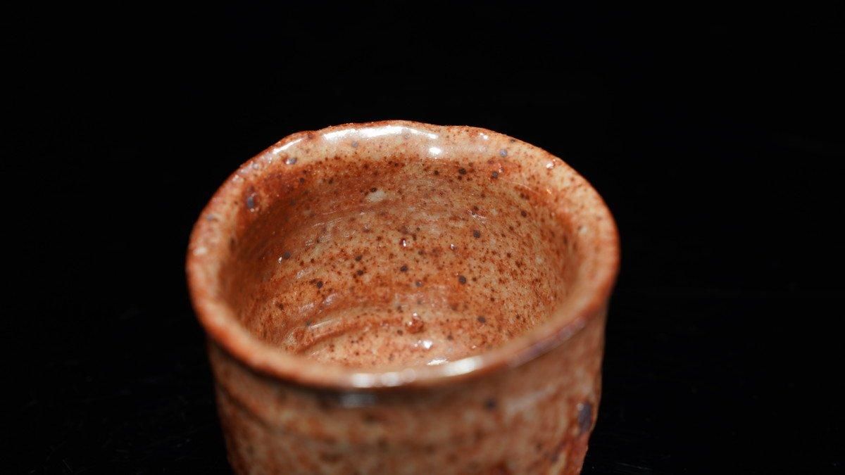 大森礼二 志野ぐい呑 [ Shino Guinomi by Ohmori Reiji ] - 八丁堀 や