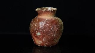 հ ھ [ Shigaraki Jar Shaped Tokkuri by Aiko Watanabe ]