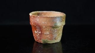 հ  ڲ [ Shigaraki Wooden-Pail Shaped Guinomi by Aiko Watanabe ]