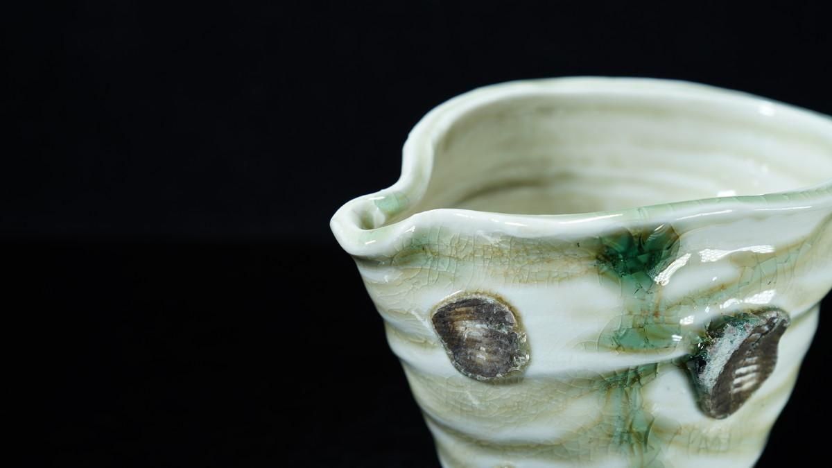 須釜優子 伊賀磁器貝目片口 [ Iga Jiki Kaime Katakuchi by Yuko