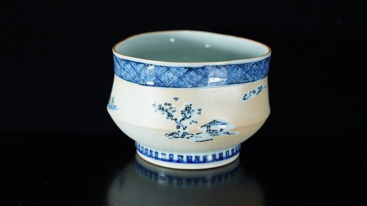 鈴木涼子 染付山水文茶碗 [Sometsuke Sansuimon Chawan by Ryoko