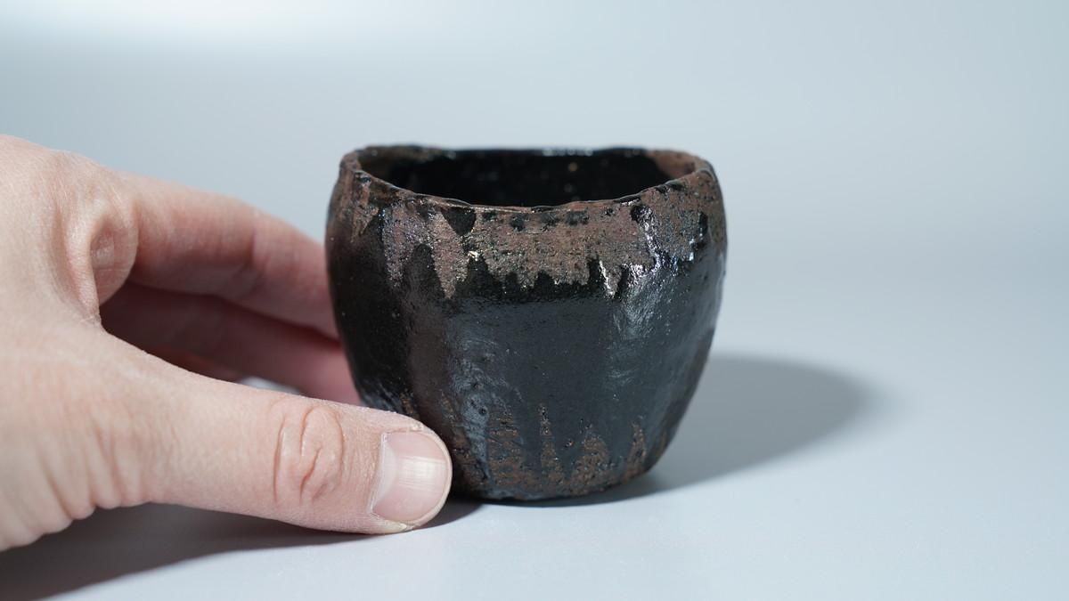 柳下季器 黒ぐい呑 [ Kuro Guinomi by Hideki Yanashita ] - 八丁堀 や