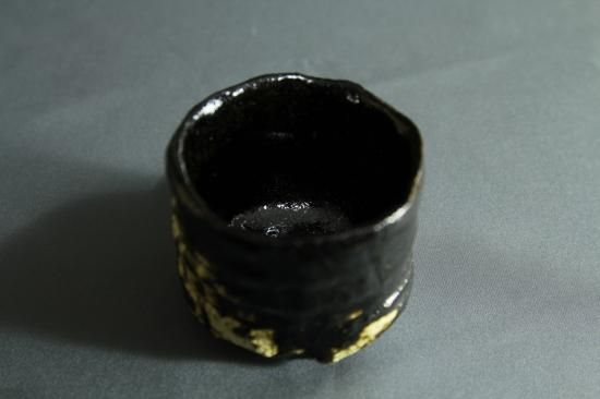 山口真人 黒織部 ぐい呑 - 八丁堀 やきものギャラリー とべと 山口真人 黒織部 ぐい呑 - 八丁堀 やきものギャラリー とべと