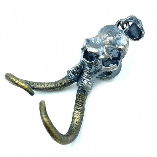 STRANGE FREAK DESIGNS - Mr.treize