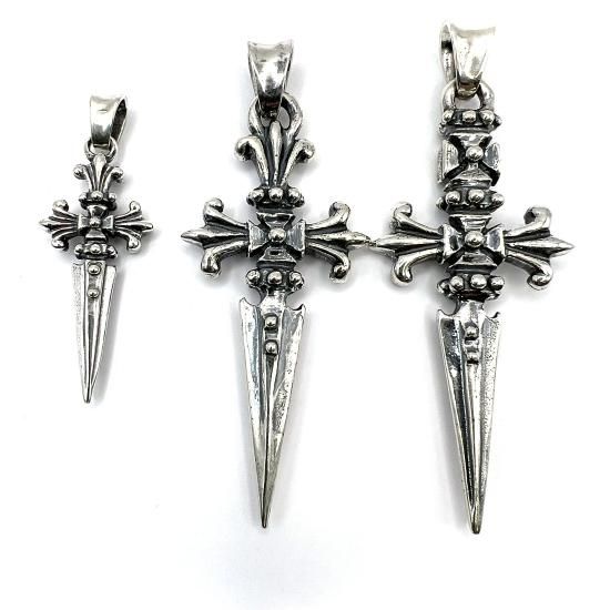 TRAVIS WALKER トラヴィスワーカー MEDIUM PIT BULL PENDANT