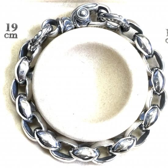 Carved Silk Link M Bracelet