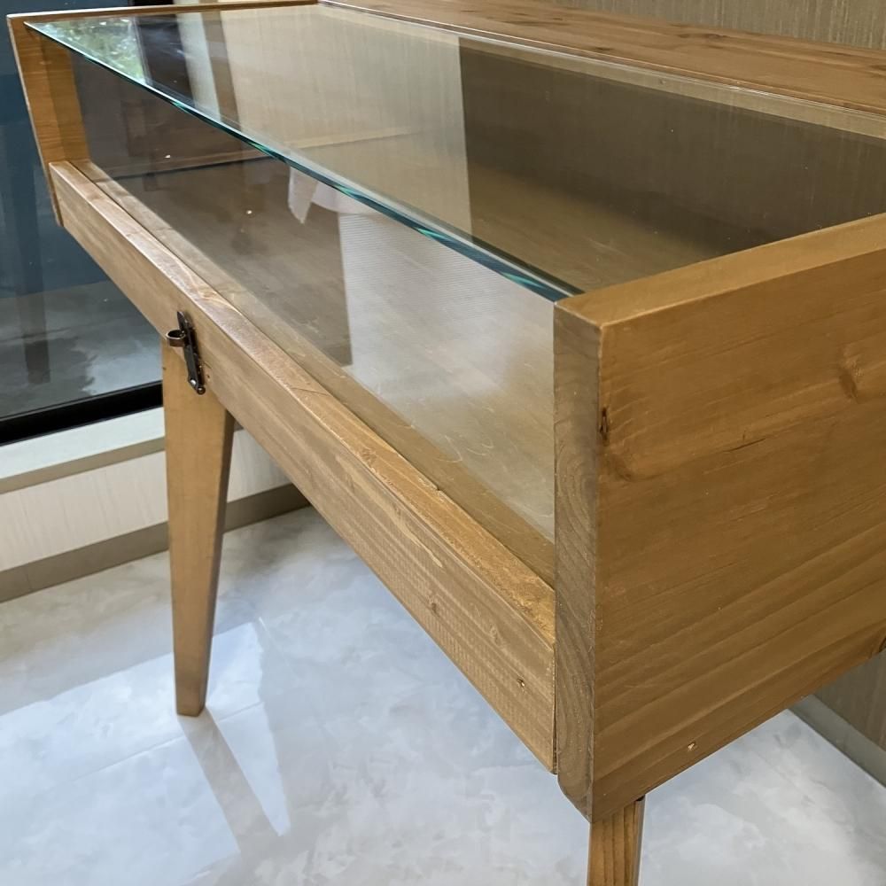 脚付き木製ショーケース・引出し式・幅95×奥行50cm×高さ90cm 脚付き木製ショーケース・引出し式・幅95×奥行50cm×高さ90cm